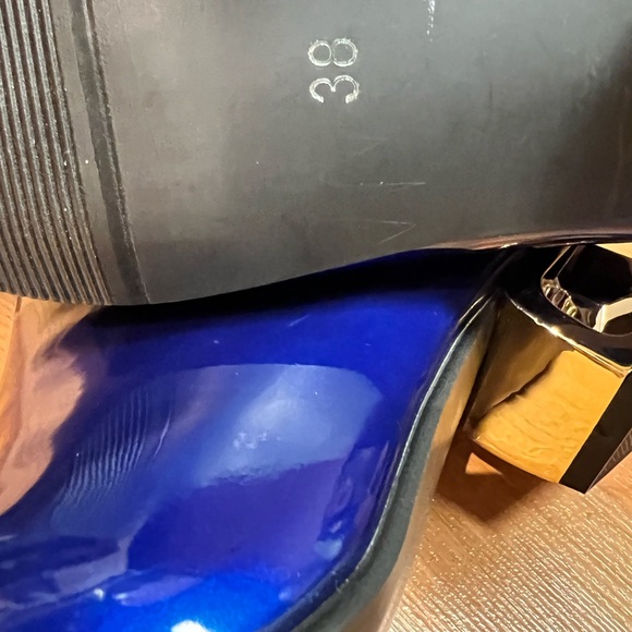 NWOT - BALL Heel Short Boots - Picture 8 of 14